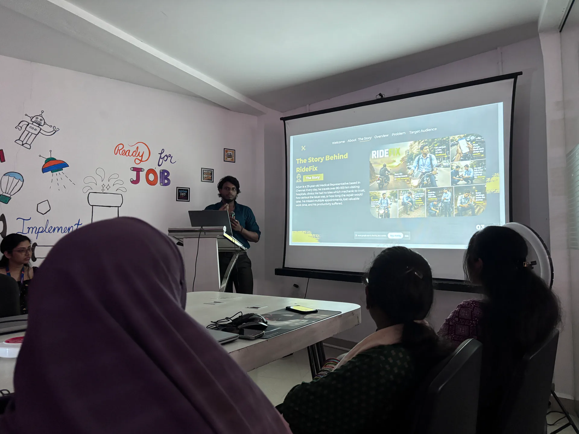 Life at Ovi campus moment 38